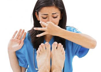 Tips & Trik Menghilangkan Bau Kaki yang Tidak Sedap