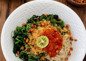 “Serombotan” Makanan Khas Klungkung yang Sangat Populer