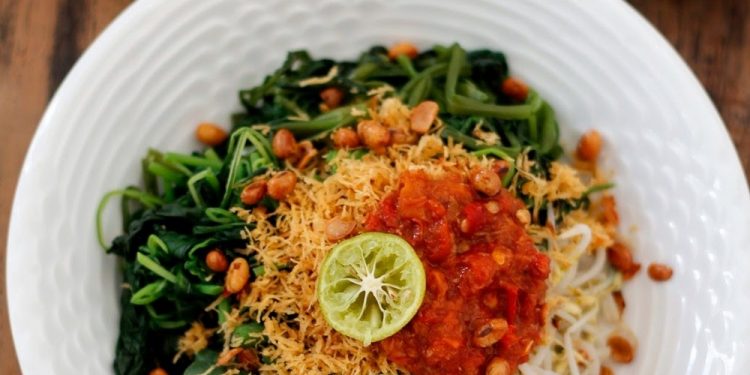 “Serombotan” Makanan Khas Klungkung yang Sangat Populer