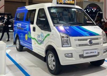 Kendaraan Listrik DFSK Gelora E Diuji Coba Jadi Angkutan Umum di Jakarta