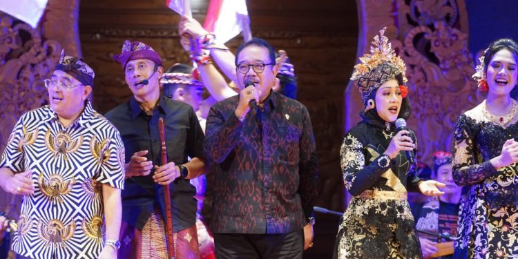 Wagub Cok Ace Apresiasi Kolaborasi Musik Keroncong dengan Gamelan Bali