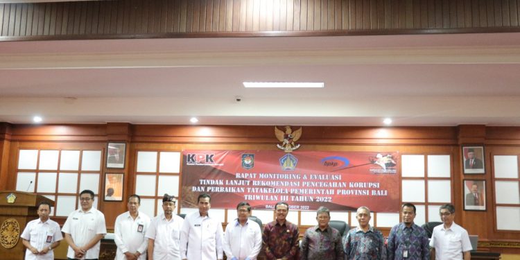 Pemprov Bali Dorong penggunaan E-Katalog dan Transaksi Cashless dalam Pelayanan Samsat serta Perizinan