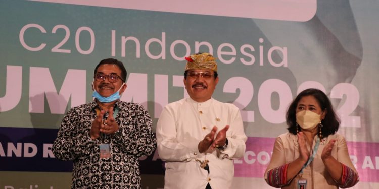 Wagub Cok Ace Harap C20 Summit Suarakan Solusi Isu Kompleks Sebagai Dasar Pengambilan Kebijakan Publik
