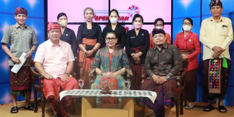 Ny.Putri Koster Dalam Dialog Cegah Stunting Melalui Perilaku Hidup Bersih & Sehat