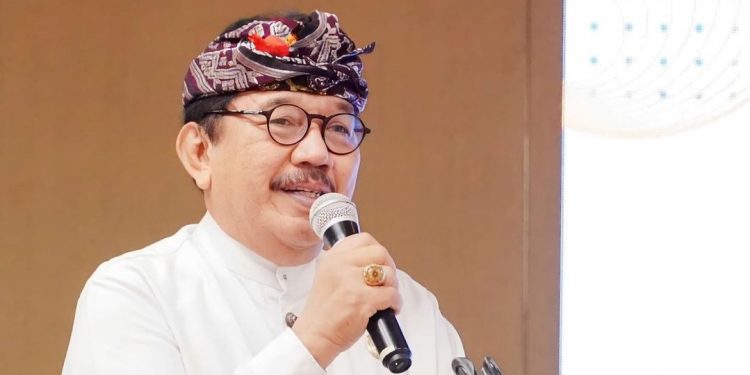 Wagub Cok Ace Apresiasi Segala Upaya untuk Mengatasi Pencemaran Pantai & Laut