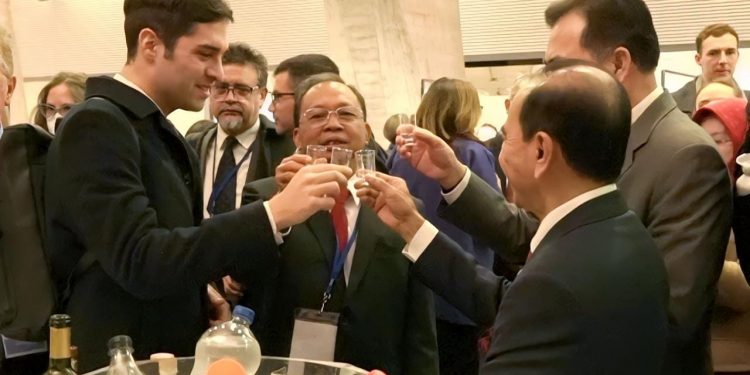 Gubernur Koster Sukses Kenalkan Arak Bali pada Acara Groundwater Summit 2022