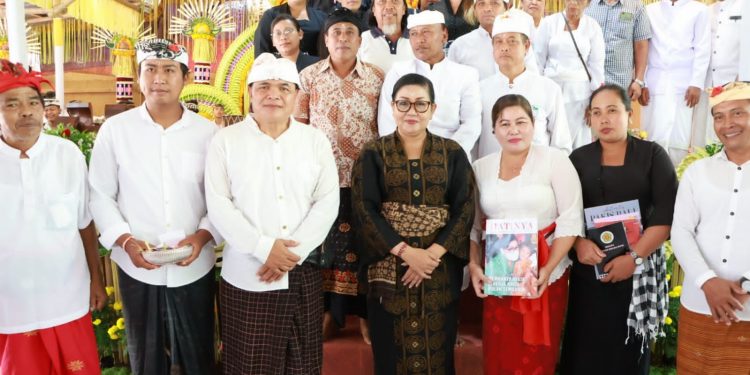 Kegiatan Manggala Utama PAKIS Bali Ngayah di Pure Dalem Kupa Desa Nongan