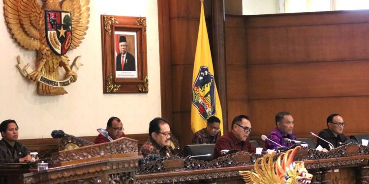 Rapat Paripurna ke-11 Tahun 2023 Diwakili, Wakil Gubernur Tjok Ace