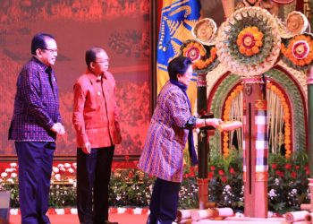 Wayan Koster Susun Haluan Pembangunan Bali 100 Tahun Kedepan