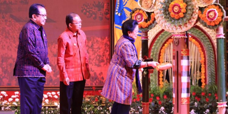 Wayan Koster Susun Haluan Pembangunan Bali 100 Tahun Kedepan