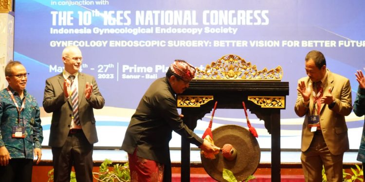 Buka Kongres IGES Ke-10, Wagub Cok Ace Harap Ada Strategi Baru dan Penguatan Dalam Pelayanan Kesehatan Reproduksi
