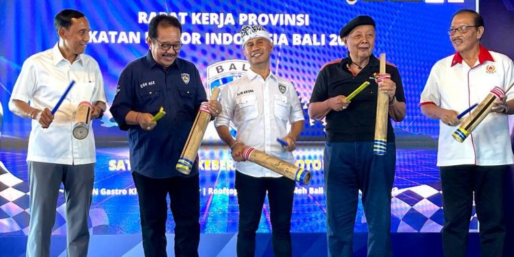 Wagub Cok Ace Harap IMI Bali Bisa Warnai Sport Tourism di Bali