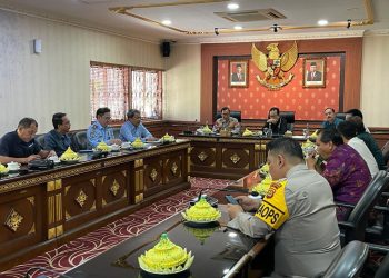 Wagub Cok Ace Gelar Rapat Evaluasi Tata Kelola Pariwisata