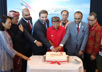 Gubernur Koster Bersama Wagub Cok Ace Sambut Pesawat Terbesar di Dunia ke Bali