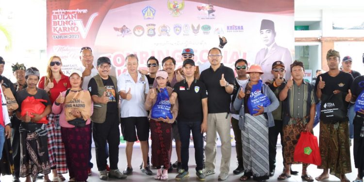 Melalui Touring Sosial Kebangsaan, Wagub Cok Ace Gugah Semangat Gotong Royong