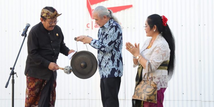 Wagub Cok Ace Buka Pameran Multimedia Karya Maestro I Gusti Nyoman Lempad