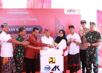Gubernur Koster Groundbreaking Pembangunan Jalan Shortcut Singaraja-Mengwitani Titik 7D Dan 7E