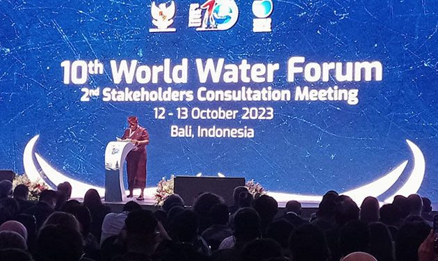 Pemprov Bali Bagikan Masker Untuk Warga di Sekitar TPA Suwung