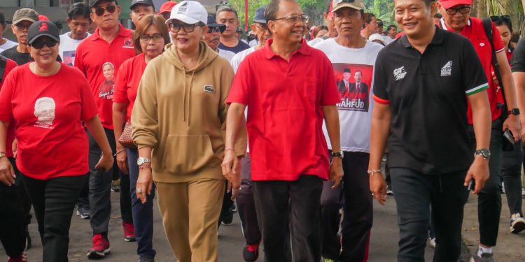 Puluhan Ribu Masyarakat Jembrana Pekikkan Ganjar-Mahfud Menang Satu Putaran di Pilpres 2024