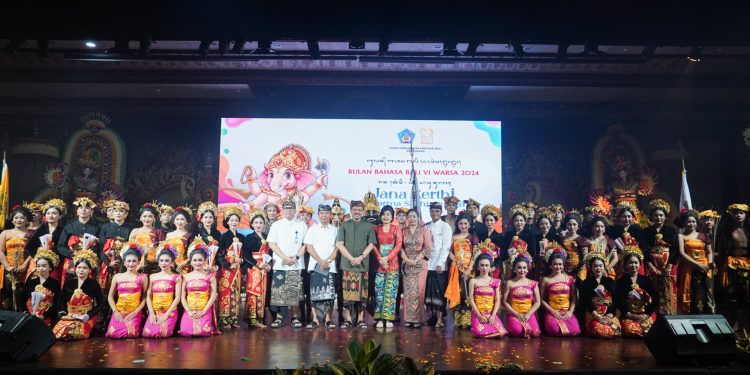Sekda Dewa Indra Wakili Pj. Gubernur Bali Buka Bulan Bahasa Bali VI tahun 2024