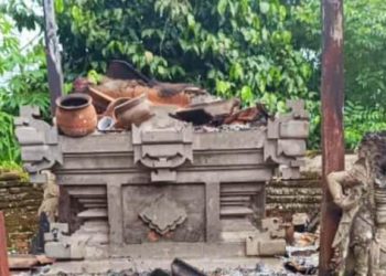 Kebakaran Melanda Pura Gunung Sari Karangasem, Kerugian Capai Ratusan Juta Rupiah