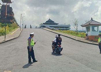 Polres Karangasem Terapkan Rekayasa Lalu Lintas untuk Cegah Kemacetan menuju Pura Besakih