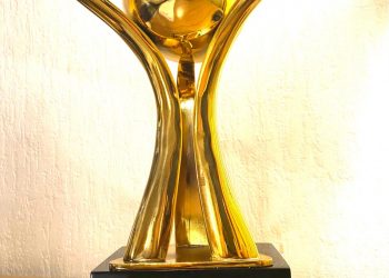 Pj. Gubernur Bali S.M. Mahendra Jaya Terima Penghargaan Top Pembina BUMD 2024