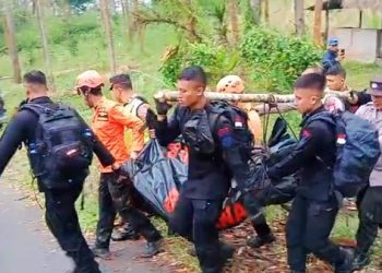 Pendaki Gunung Agung Asal Semarang Meninggal Akibat Hipotermia