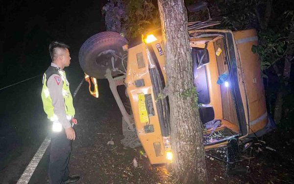 Kecelakaan Beruntun Melibatkan Tiga Kendaraan di Jalan Denpasar-Gilimanuk