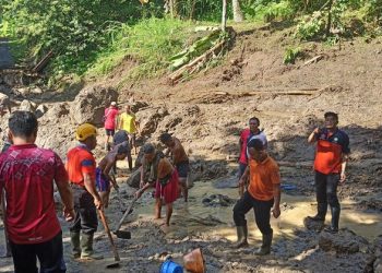 BPBD Karangasem Minta Kesabaran Warga Saat Jalan Masih Tertutup Longsor di Gegelang
