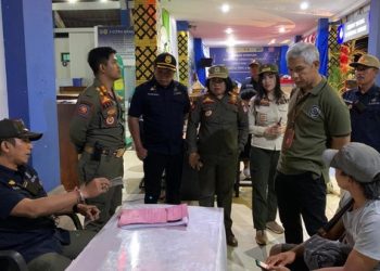 Satpol PP Badung Lakukan Sidak di Terminal Mengwi, Tiga Pendatang Tanpa KTP Tertangkap