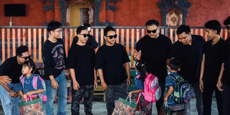 Pandawa Group Inspirasi Anak Muda Bali Bantu Dunia Pendidikan