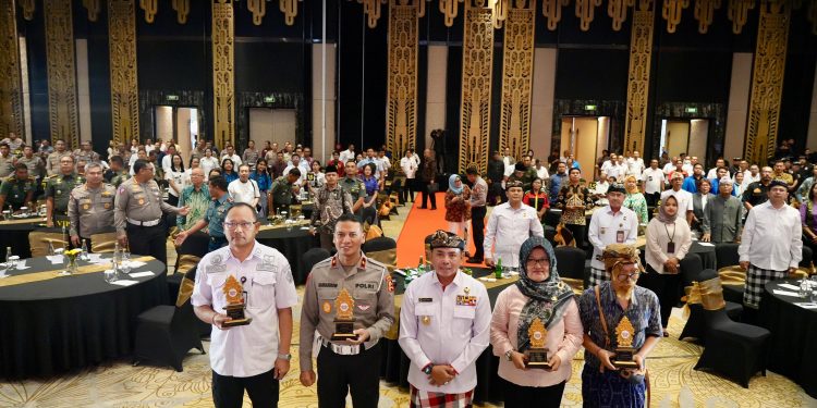 Pj Gubernur Harap Taksu dan Vibrasi Bali Beri Dampak Positif Sukseskan Gerakan Indonesia Tertib