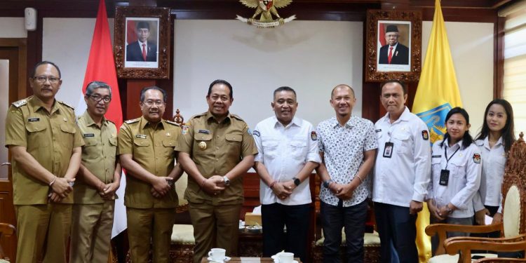 Sampaikan Apresiasi ke KPUD, Pj. Gubernur Bali Harap Pilkada Bali “Zero” Masalah