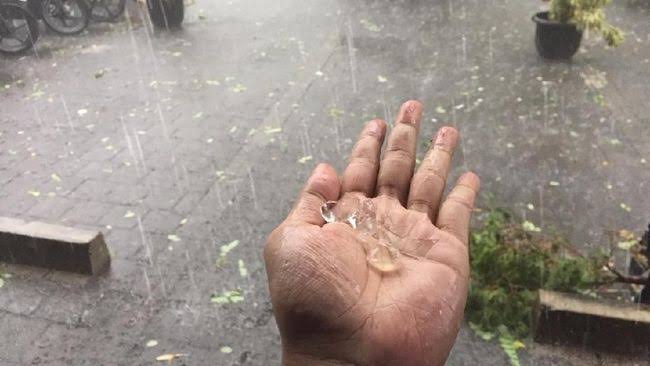 Fenomena Langka Hujan Es di Tabanan, Ternyata Disebabkan oleh Faktor Ini