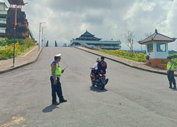 Polisi Atur Ulang Arus Lalu Lintas ke Pura Besakih Selama Perayaan Ida Bhatara Turun Kabeh