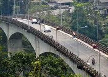 Heboh! Perempuan Asal Buleleng Diduga Tewas Bunuh Diri di Jembatan Tukad Bangkung