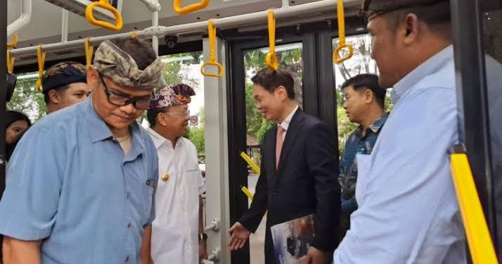 Bus Listrik Tridatu: Representasi Bali Menuju Masa Depan Ramah Lingkungan, Wujud Nyata Komitmen Gubernur Koster dalam Pelestarian Alam Pulau Dewata
