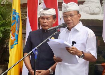 Ratusan UMKM Boleh Jualan di Area Bencingah Pura Agung Besakih, Gubernur Koster Prioritas Produk Lokal Bali