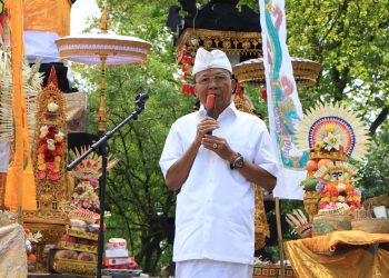 Gubernur Koster Hadiri Melaspas dan Resmikan Pura Santa Citta Bhuwana di Belanda