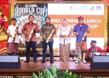 Wagub Giri Prasta Bangga Bali Terpilih sebagai Tuan Rumah IFSC World Cup Bali 2025