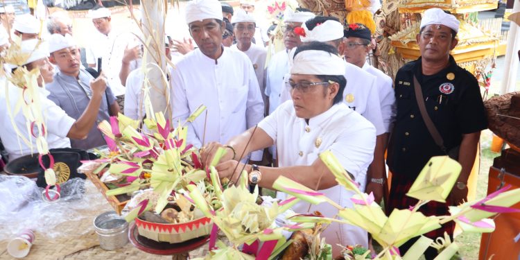 Wagub Giri Prasta Ingatkan Semeton Pasek Laksanakan Catur Swadharmaning Kepasekan
