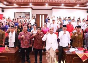 Buka Rakerda FKUB se-Bali, Wagub Giri Prasta Dorong Perkuat Sinergitas Jaga Kerukunan