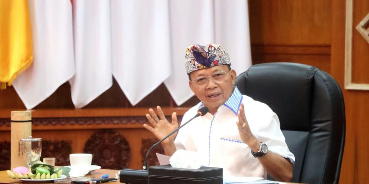 Gubernur Koster Beri Ultimatum, Sanksi Tegas Cabut Izin Produsen dan Distributor yang Melanggar