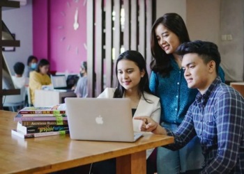 Kemendikti Saintek Setujui Pendanaan untuk 17 Program Riset dan Pengabdian INSTIKI