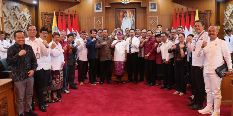 Program Satu Keluarga Satu Sarjana Didukung Penuh 26 Kampus Negeri dan Swasta, Gubernur Koster Demi Generasi Unggul Bali