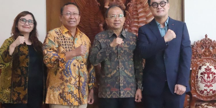 Bali Jadi Pionir Industri Kendaraan Listrik dan Energi Bersih, Gubernur Koster Dorong Percepatan Ekosistem e-Mobility