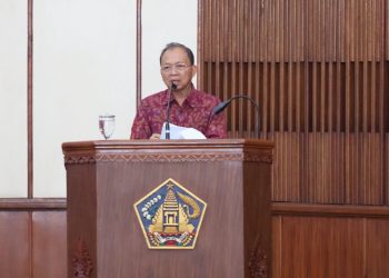 Gubernur Bali Wayan Koster Tanggapi Pandangan Fraksi DPRD atas Raperda Bale Kerta Adhyaksa, Fokus pada Koordinasi dan Harmonisasi