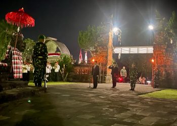 Sekda Dewa Made Indra Ajak Doa dan Hormati Jasa Pahlawan dalam Upacara Apel Kehormatan HUT RI ke-80