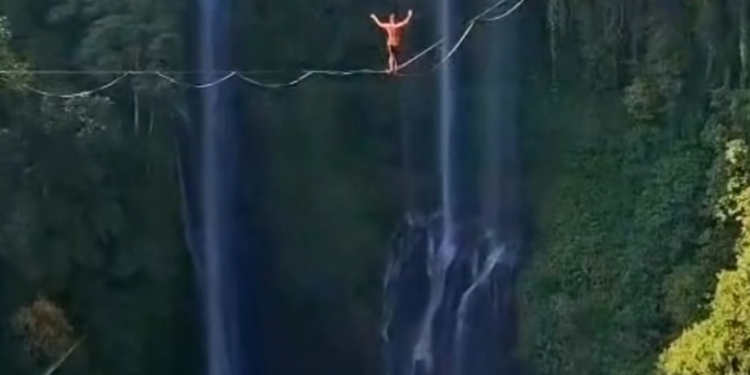 WNA Peniti Tali di Air Terjun Sekumpul Belum Teridentifikasi, Dispar Buleleng Mengaku Lalai